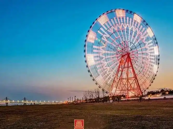 惊！苏州金鸡湖畔摩天轮似明珠，为何吸引万人远游？