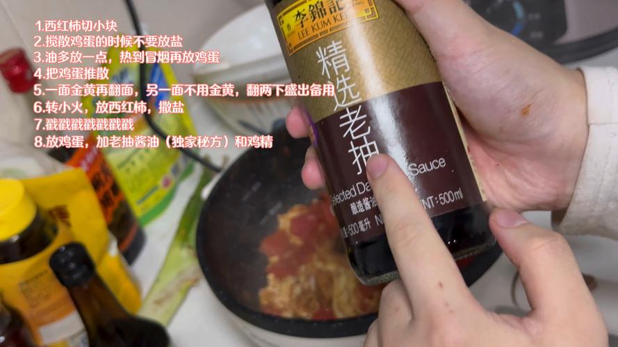 揭秘澳门猪仔包：酥脆外皮与丰富内馅的完美结合，独家制作秘方大公开